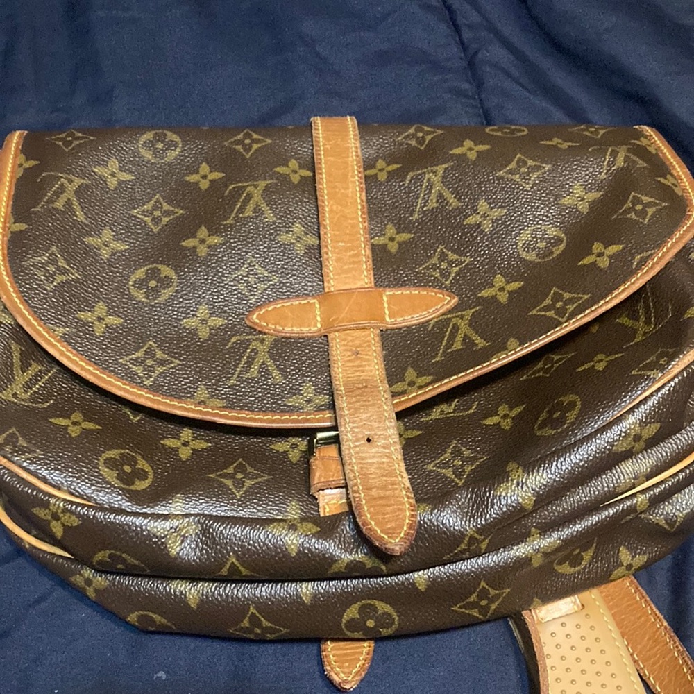 LOUIS VUITTON SAMUR 30